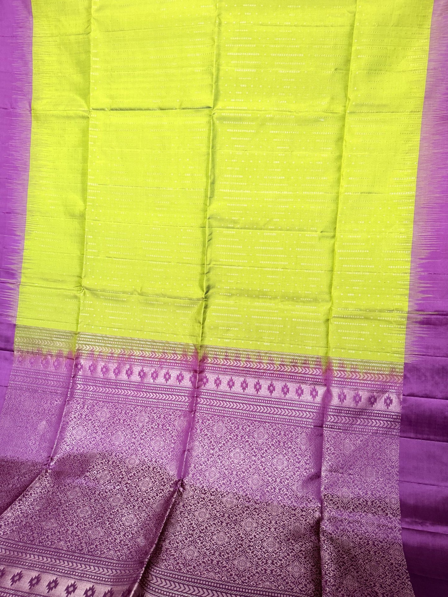 Mehendi Green & Violet Soft Silk Saree with Lotus Woven Border | Nesavu Collection