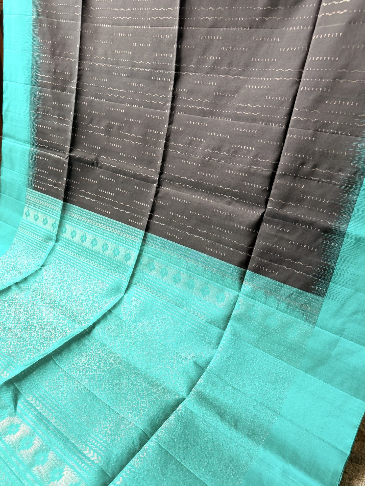 Black Soft Silk Saree with Teal Woven Border | Nesavu Collection